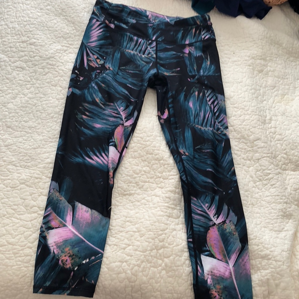 Fabletics Leggings in Tropical print